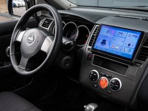 Хетчбэк Nissan Tiida 2011 года, 830000 рублей, Краснодар