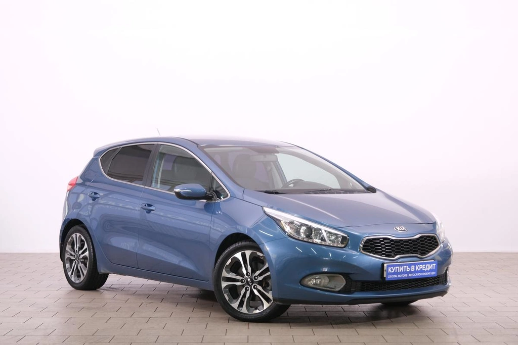 Хетчбэк Kia Ceed 2013 года, 1299000 рублей, Омск