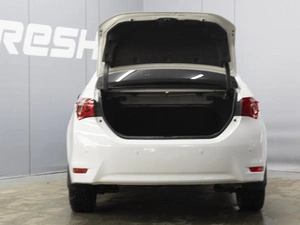 Седан Toyota Corolla 2013 года, 1050000 рублей, Омск