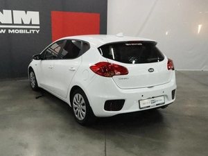 Хэтчбек Kia Ceed 2017 года, 1450000 рублей, Курск