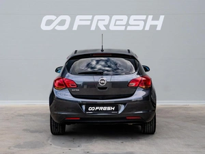 Хетчбэк Opel Astra 2011 года, 799000 рублей, Краснодар