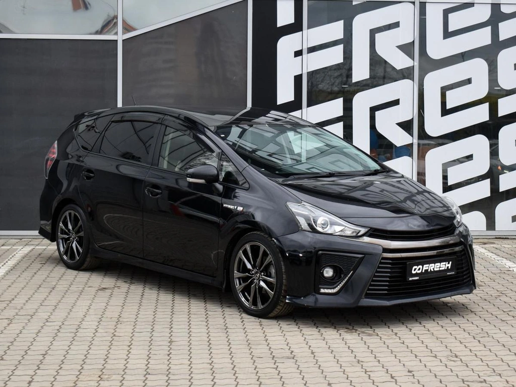 Универсал Toyota Prius Alpha 2015 года, 2020000 рублей, Краснодар