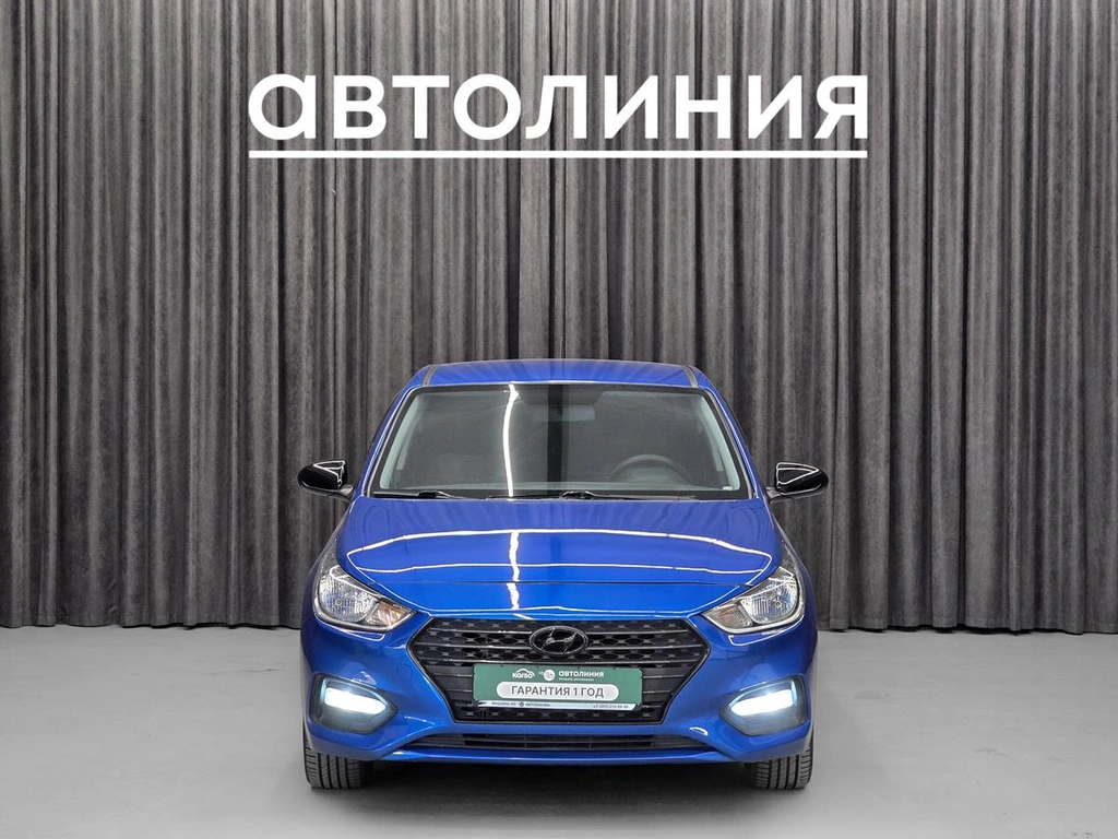 Седан Hyundai Solaris 2017 года, 1045000 рублей, Красноярск