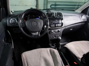 Седан Renault Logan 2014 года, 519000 рублей, Воронеж