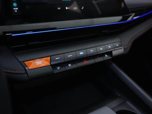 Лифтбек Changan UNI-V 2023 года, 2304444 рублей, Москва
