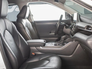 Внедорожник Toyota Highlander 2021 года, 5580000 рублей, Омск