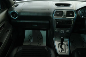 Хетчбэк Subaru Impreza 2007 года, 649000 рублей, Омск