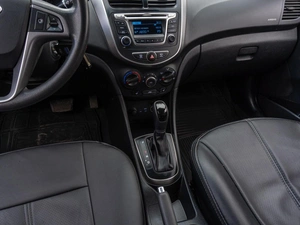 Седан Hyundai Solaris 2015 года, 1359000 рублей, Саратов