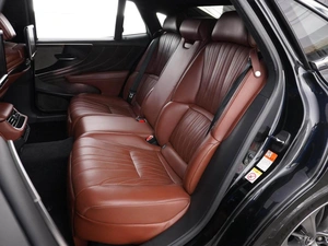 Седан Lexus LS 2018 года, 3900055 рублей, Москва