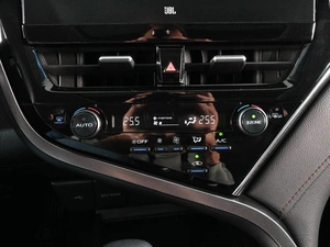 Седан Toyota Camry 2023 года, 4319000 рублей, Ростов-на-Дону