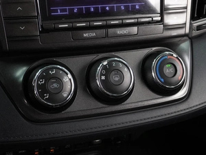 Внедорожник Toyota RAV4 2014 года, 2339000 рублей, Воронеж