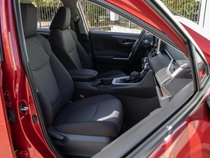 Внедорожник Toyota RAV4 2021 года, 3230000 рублей, Большой Сочи