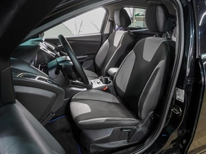 Хетчбэк Ford Focus 2011 года, 1049000 рублей, Воронеж