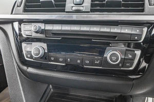 Седан BMW 3 серия 2017 года, 2039000 рублей, Барнаул