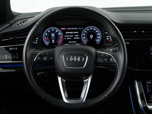 Внедорожник Audi Q8 2019 года, 7877077 рублей, Москва