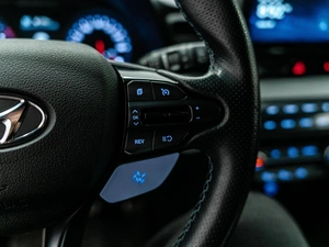 Хетчбэк Hyundai Veloster 2020 года, 3100000 рублей, Красноярск