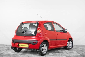 Хетчбэк Peugeot 107 2010 года, 509000 рублей, Кемерово