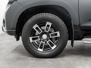 Внедорожник Toyota Land Cruiser Prado 2016 года, 3340000 рублей, Красноярск