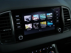 Внедорожник Skoda Karoq 2021 года, 2099050 рублей, Москва