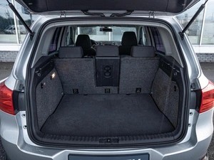 Внедорожник Volkswagen Tiguan 2011 года, 1110000 рублей, Нижний Новгород