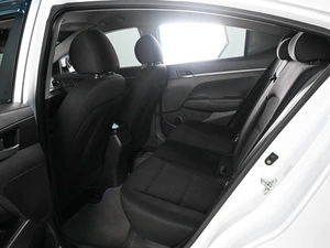 Седан Hyundai Elantra 2017 года, 1550000 рублей, Аксай