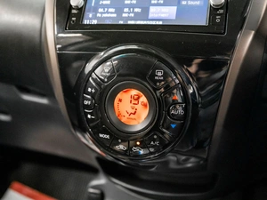 Хетчбэк Nissan Note 2016 года, 900000 рублей, Красноярск