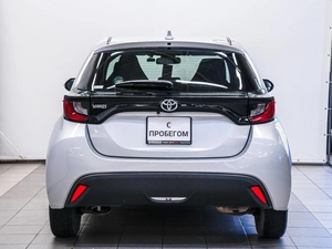 Хетчбэк Toyota Yaris 2021 года, 1150000 рублей, Красноярск