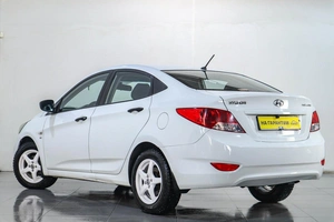 Седан Hyundai Solaris 2014 года, 849000 рублей, Челябинск