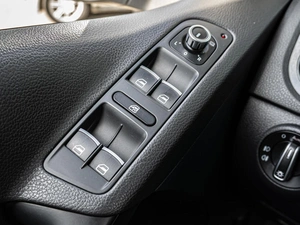 Внедорожник Volkswagen Tiguan 2011 года, 1290000 рублей, Краснодар