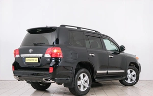 Внедорожник Toyota Land Cruiser 2013 года, 4399000 рублей, Красноярск