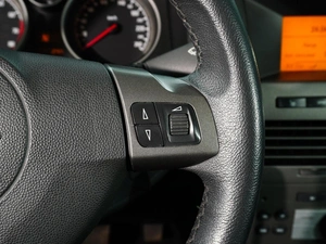 Хетчбэк Opel Astra GTC 2006 года, 589555 рублей, Тверь