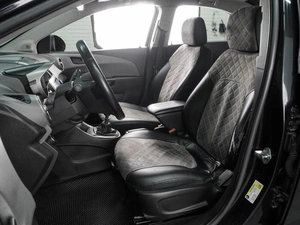 Седан Chevrolet Aveo 2012 года, 679000 рублей, Воронеж