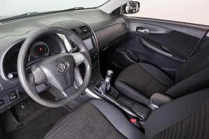 Седан Toyota Corolla 2012 года, 1059000 рублей, Пермь