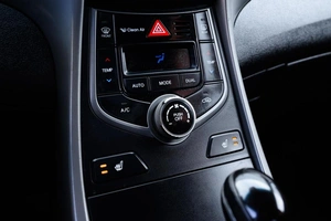 Седан Hyundai Elantra 2015 года, 899000 рублей, Ульяновск