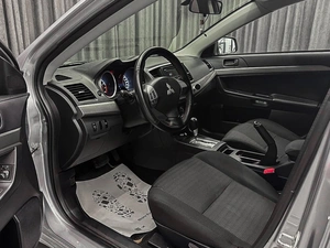 Седан Mitsubishi Lancer 2012 года, 890000 рублей, Красноярск