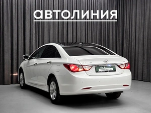 Седан Hyundai Sonata 2010 года, 925000 рублей, Красноярск