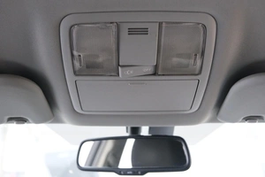 Седан Toyota Avensis 2009 года, 1179000 рублей, Омск