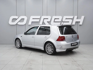 Хетчбэк Volkswagen Golf 2002 года, 550000 рублей, Ростов-на-Дону