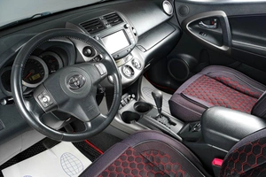 Внедорожник Toyota RAV4 2012 года, 1899000 рублей, Тюмень
