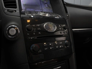 Внедорожник Infiniti QX70 2013 года, 2175000 рублей, Омск