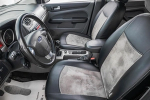 Хетчбэк Ford Focus 2010 года, 519000 рублей, Барнаул