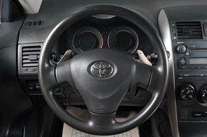 Седан Toyota Corolla 2008 года, 799000 рублей, Тюмень