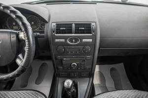 Седан Ford Mondeo 2006 года, 389000 рублей, Барнаул