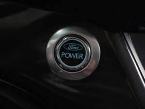 Внедорожник Ford Kuga 2013 года, 1110000 рублей, Тюмень