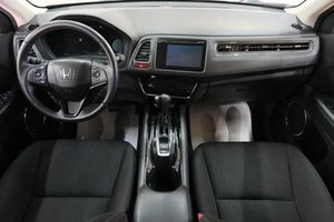 Внедорожник Honda HR-V 2018 года, 2199000 рублей, Омск