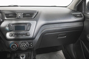 Седан Kia Rio 2014 года, 999000 рублей, Кемерово
