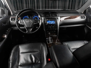 Седан Toyota Camry 2015 года, 2569000 рублей, Тюмень