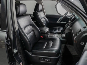 Внедорожник Toyota Land Cruiser 2014 года, 4700000 рублей, Тюмень