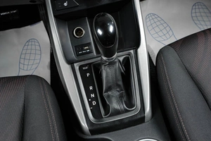 Седан Hyundai Elantra 2015 года, 959000 рублей, Тюмень
