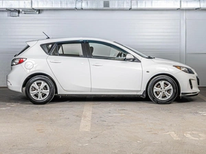 Хетчбэк Mazda 3 2012 года, 1272000 рублей, Ставрополь